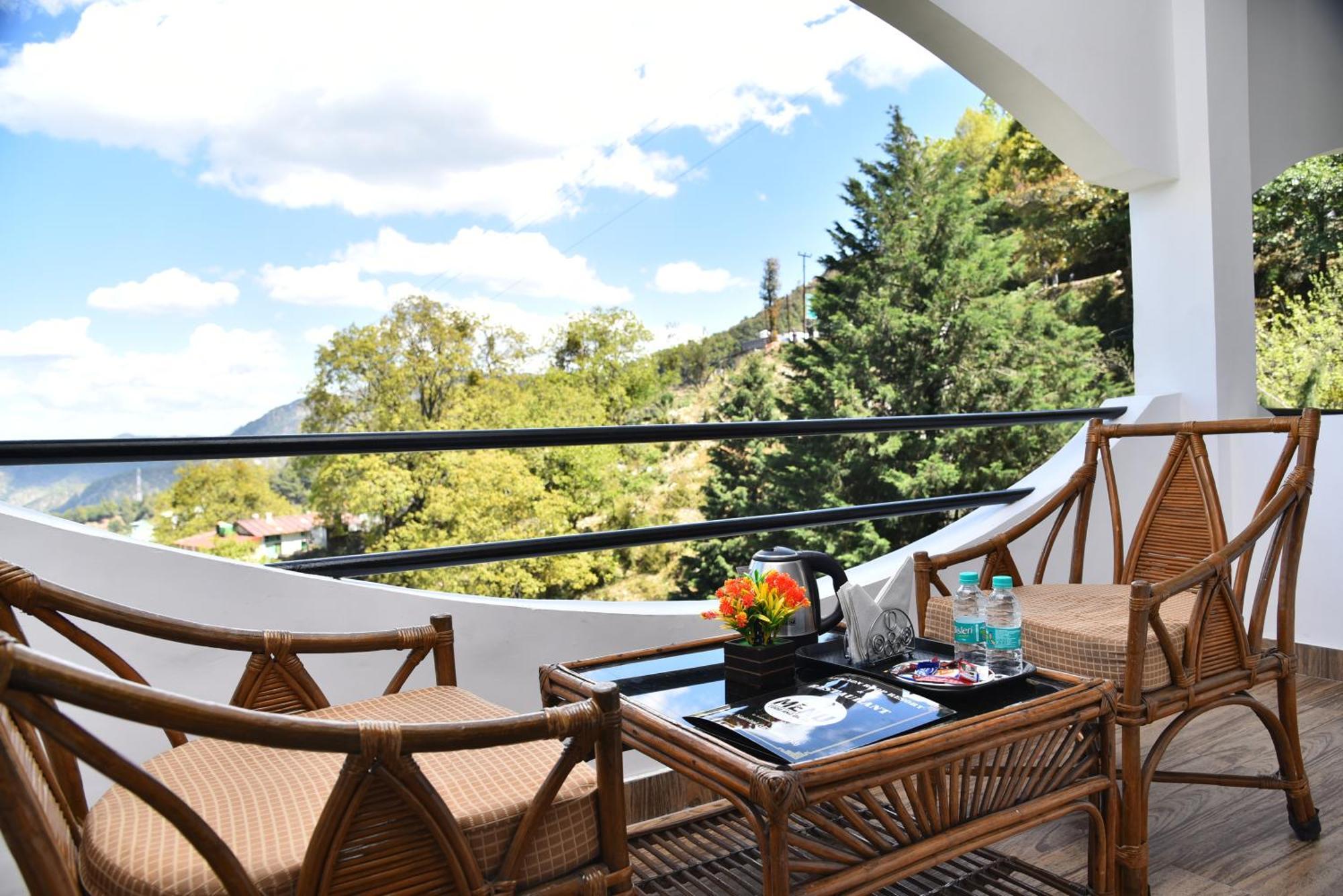 Kumaon Roop Resort Near Kainchi Dham 나이니탈 외부 사진